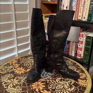 NINE WEST CLASSIC KNEE HIGH BOOYS WITH ELASTIC CALF SZ: 8